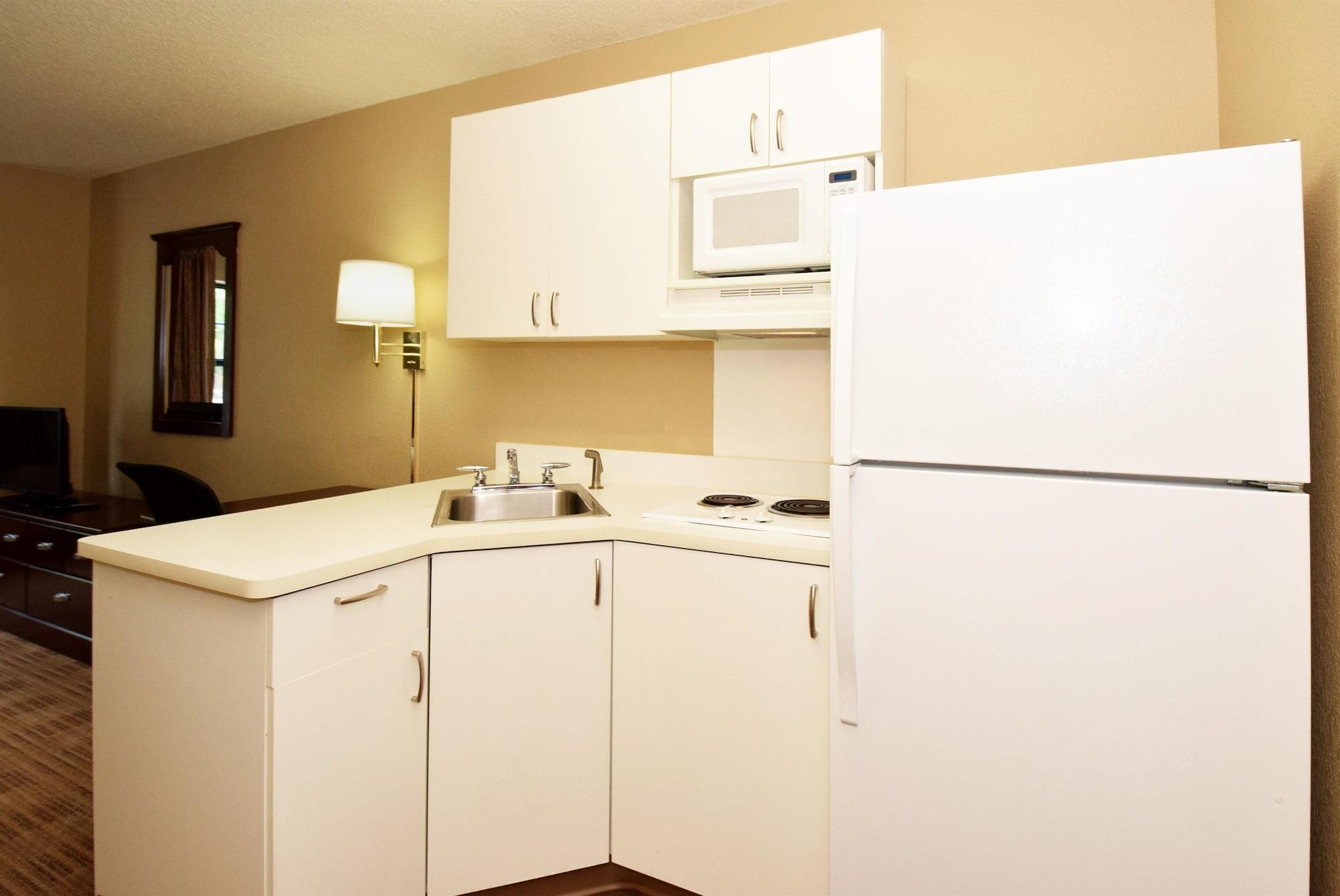 Extended Stay America Select Suites - Orlando - Maitland - 1760 Pembrook Dr Altamonte Springs Dış mekan fotoğraf